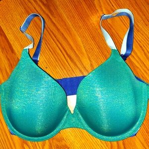 Victoria's secret bra semi demi uplift 32DD pretty